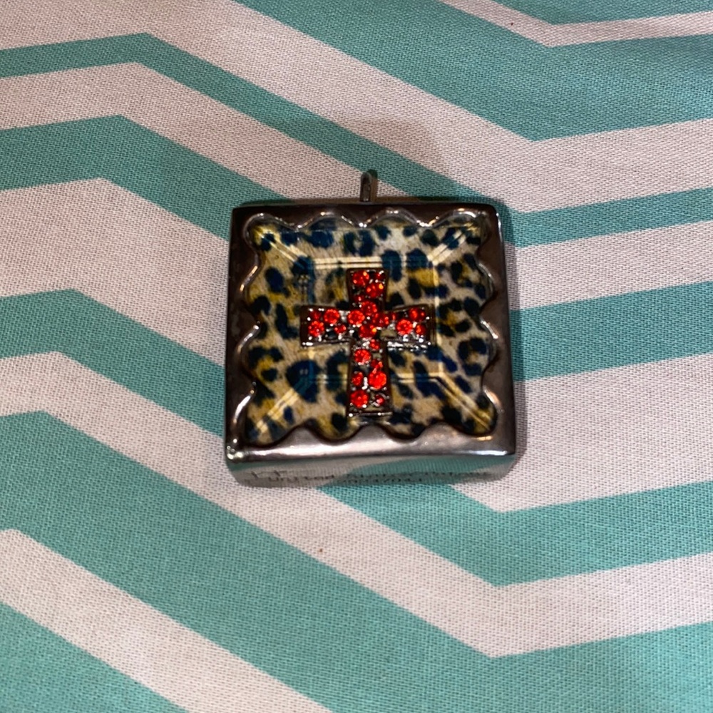 Reversible pendant red rhinestone cross pink rhinestone crown both animal prints